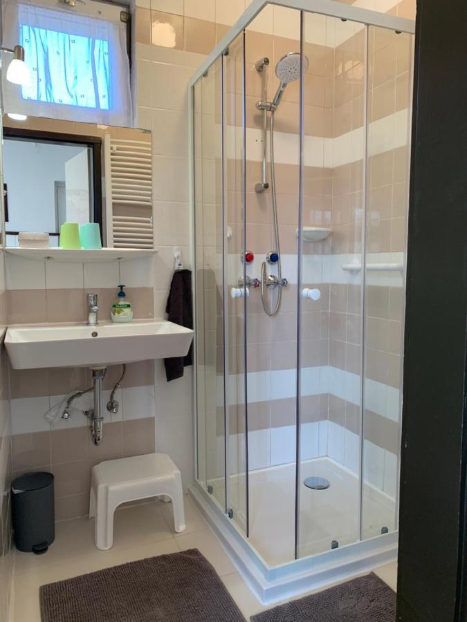 Apartman Tinasol โมชนมายารูวาร์ ภายนอก รูปภาพ